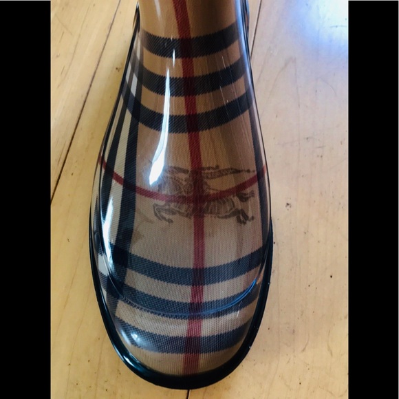 Burberry rubber rain boots - Size 39 / US 9 - Picture 4 of 6